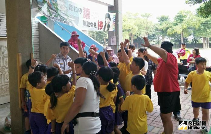 校慶宣導預防犯罪　學生熱烈捧場波麗士
