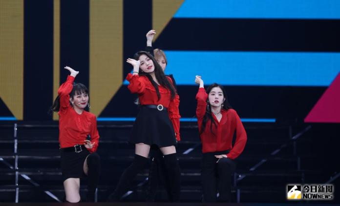 ▲Red Velvet表演多首歌曲，粉絲嗨翻。（圖／Asia Media 亞士傳媒 , 2018.4.21）