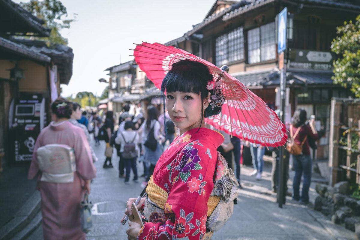 ▲原子邦妮的查查穿和服的時間超久，讓團員差點報警。（圖／滾石提供 , 2018.04.24）