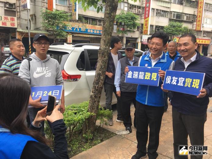 ▲對於蘇貞昌參選新北市長的看法？侯友宜以台語回應，「歡迎、祝福、大家打拼、加油，這本來就是一件的好事」。（圖／記者陳志仁攝，2018.04.25）