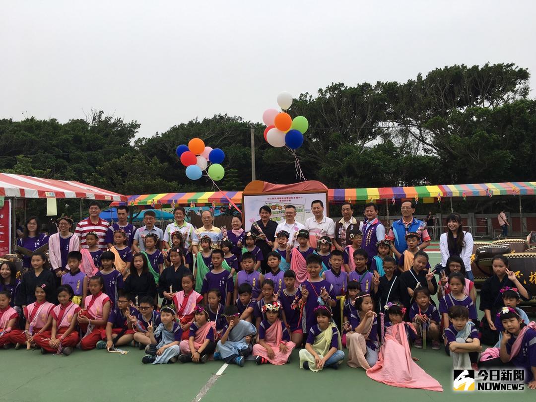 ▲芳苑鄉民權國小辦理50週年校慶暨洪掛先生家族捐贈土地、國中小籌備啟動儀式。（圖／記者陳雅芳攝，2018.04.28）