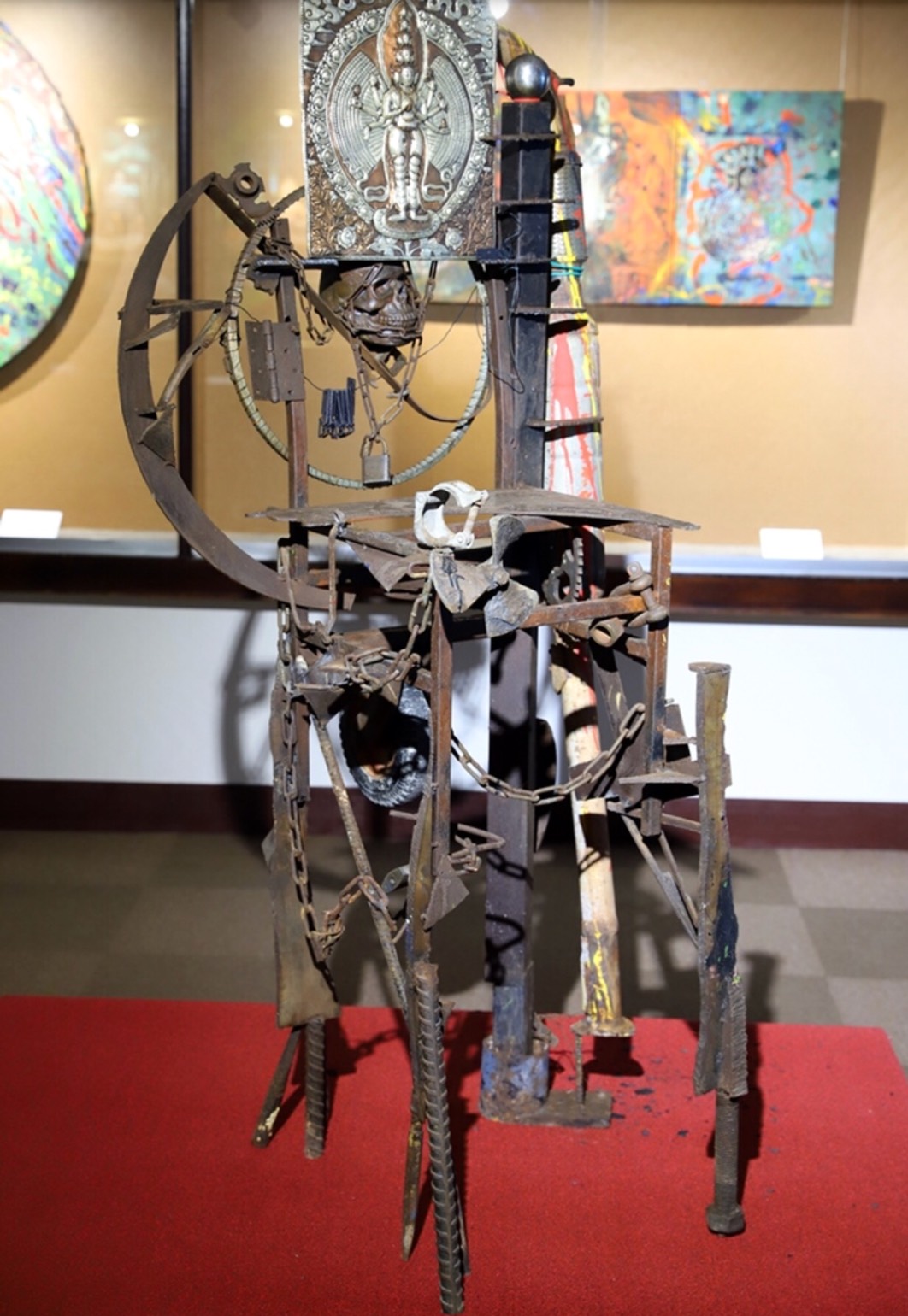 ▲林正盛希望以作品傳達佛法非宗教而是師道的精神。（圖／佛光山人間社提供，2018.04.30）