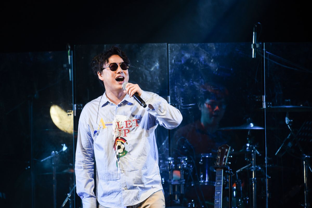 ▲蕭煌奇對《怪獸電力公司》的毛怪一見鍾情，還買了超大娃娃回家，他開玩笑表示，選玩偶標準要觸感絲滑，跟選女友條件一樣。（圖／NOWnews資料照）