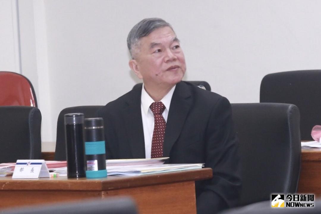 ▲針對油價穩定機制，經濟部長沈榮津今（11）日晚間親自召開記者會說明。（圖／NOWnews資料照）