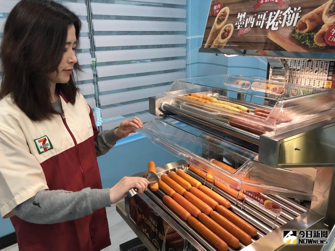 ▲統一超商公布季報，2018年第一季合併營收為589.5億元，較去年同期成長11.2%，合併稅前淨利達39.6億元，較去年同期成長約9.5%，歸屬於母公司稅後淨利為25.4億元，年減7.4%。（圖／NOWnews資料照）