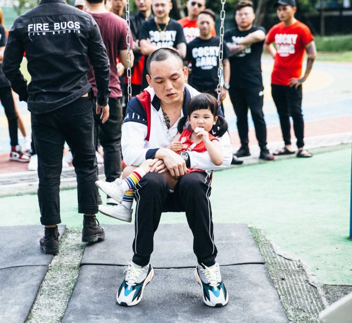 ▲玖壹壹春風外表看似凶狠，但是面對小孩卻「父愛大噴發」。（圖／混血兒娛樂提供,2018.05.01）