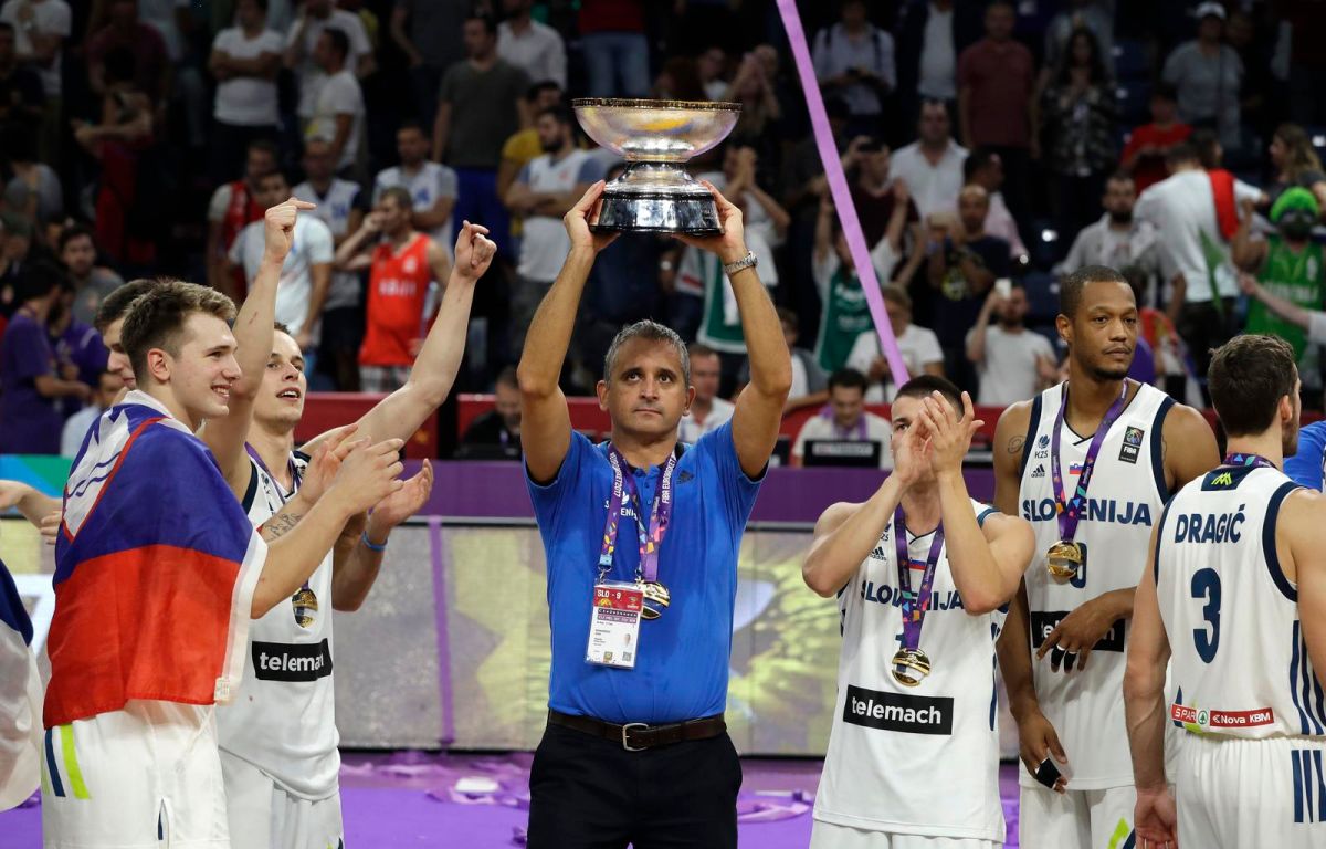 ▲太陽新任總教練Igor Kokoskov\\(中\\)。（圖／美聯社／達致影像）