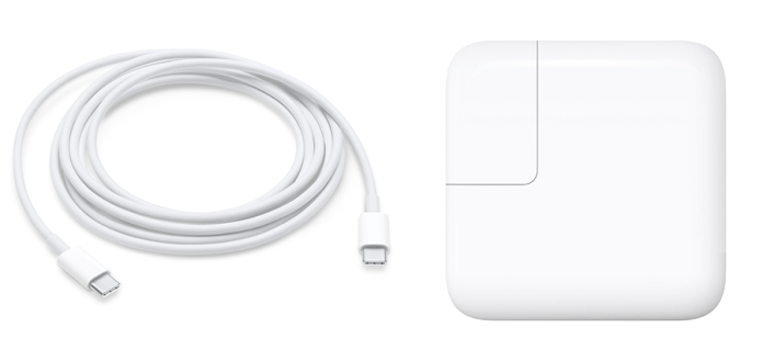 ▲蘋果供應鏈的消息指出， 2018 年新  iPhone 將把 USB-C 充電器列為標準配備。過去  iPhone 用戶需自行購買 MacBook  Type-C 充電器以及 USB-C 傳輸線才可享快速充電功能。（圖／翻攝蘋果官網）