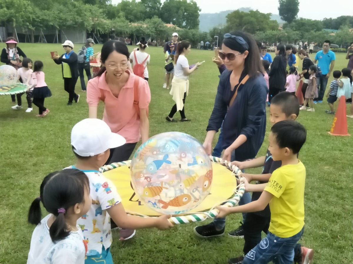 ▲中埔鄉立幼兒園歡慶母親節，300多名親師生同樂，共享天倫。（圖／中埔鄉公所提供 , 2018.05.04）