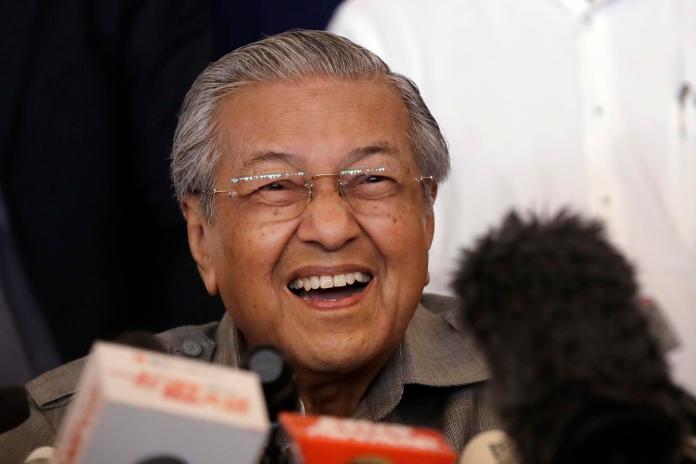 ▲馬來西亞前首相馬哈地因染疫住院5天，今天出院返家隔離。（圖／達志影像／美聯社)