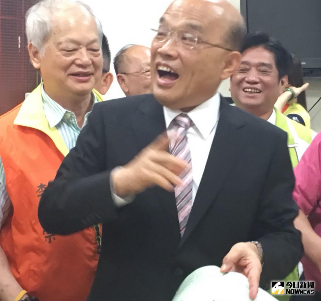 ▲蘇貞昌認為，政治人物只為了自己的選舉，跟自己所講的話矛盾，這很不應該；反問侯友宜「你反深澳電廠，難道你的電靠反對就能發電嗎？」（圖／記者陳志仁攝，2018.05.12）