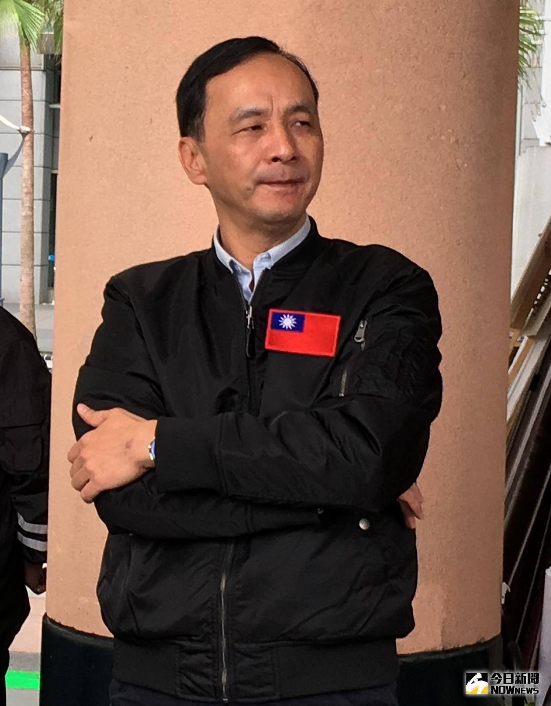 ▲新北市政府指出，朱立倫依舊是自費自假的出國模式，這是他的個性與執著，請假的期間由副市長李四川代理。（圖／記者陳志仁攝，2018.05.14）