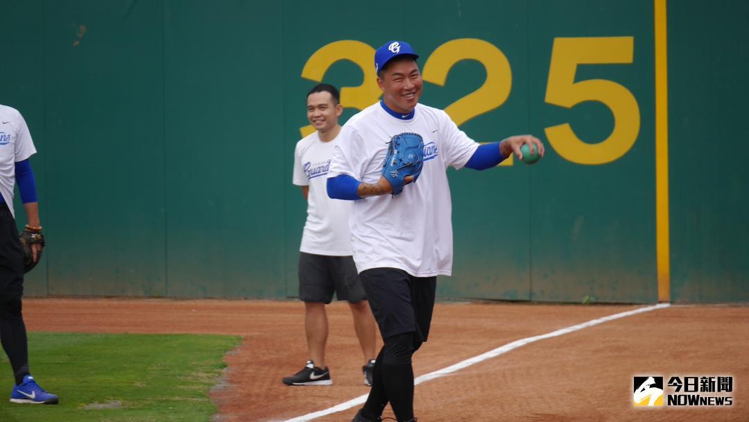 ▲郭泓志上一軍。（圖／吳政紘攝）