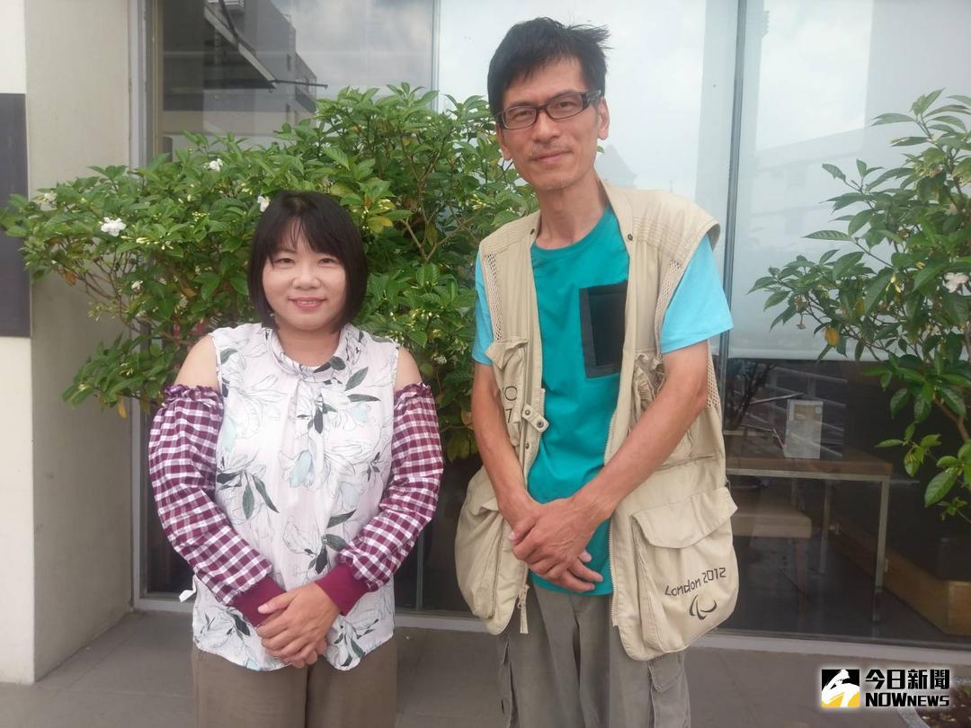 ▲導演賴麗君（圖左）及攝影彭家如一同拍攝「老鷹之手」，邊拍邊籌措資金，倍及辛苦。（圖／邱嘉琪攝 , 2018.05.15）