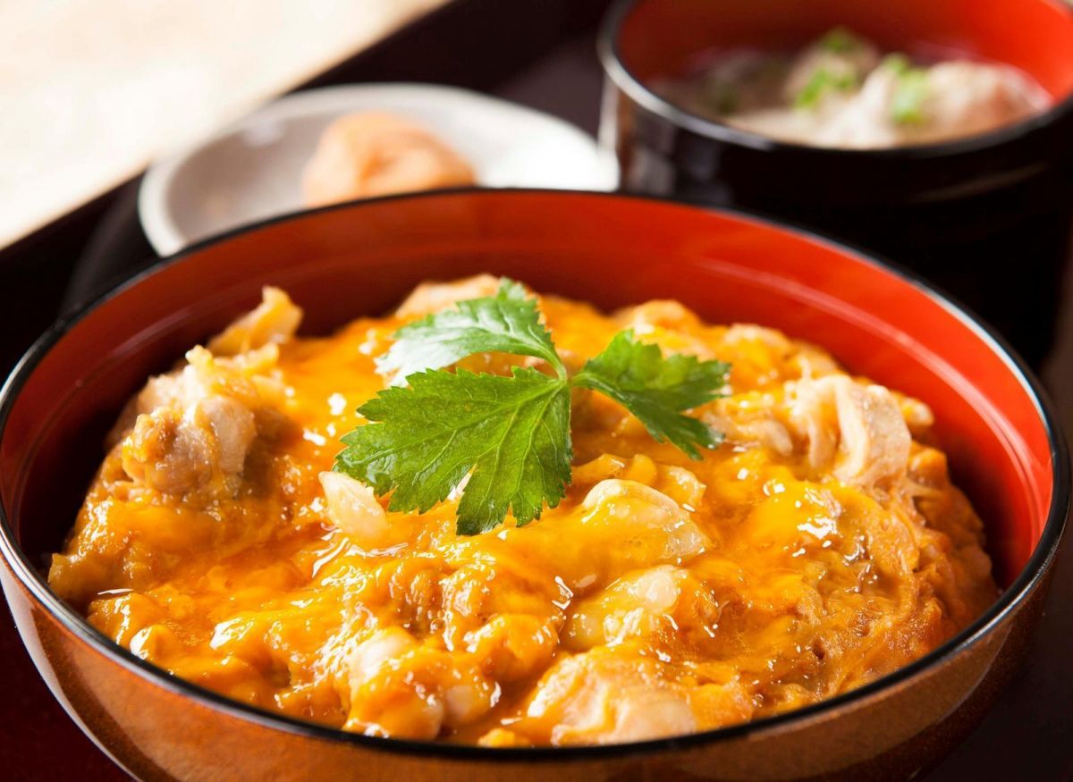 ▲來自名古屋的親子丼名店「雞三和」，海外首間分店在台北開幕。（圖／雞三和）