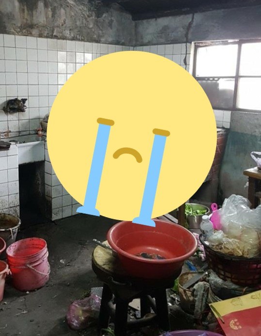▲苦命女網友貼出自家廚房照，網友全驚呆直呼「這我不行」。（圖／翻攝自臉書「爆怨公社」）