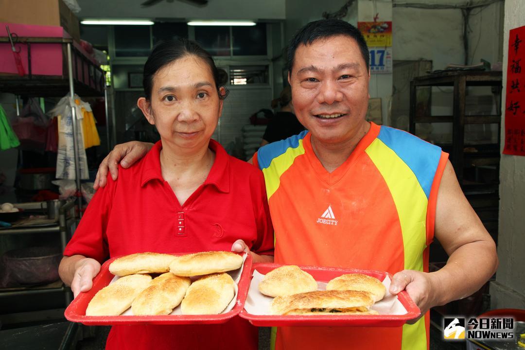 ▲桃園區南門李記燒餅，燒餅和酥餅系列請提早來買，來晚就買不到了。（圖／記者李春台攝 , 2018.05.27）