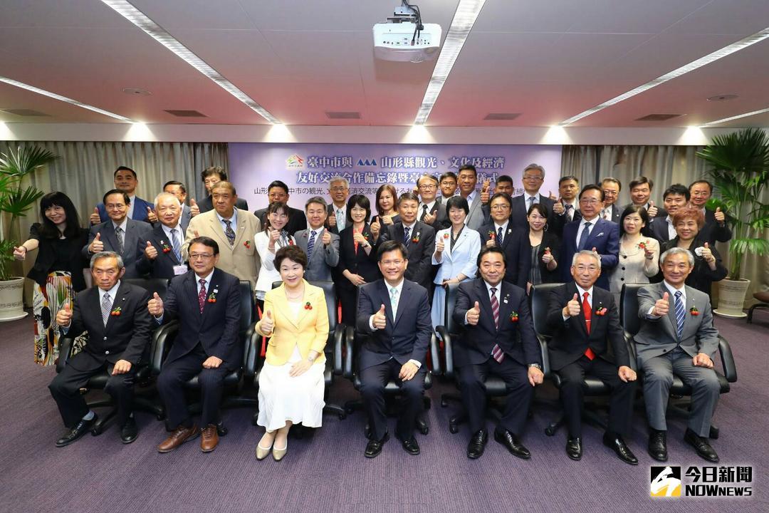 ▲日本山形縣知事吉村美榮子率團拜訪台中市長林佳龍。（圖／柳榮俊攝 , 2018.5.29）