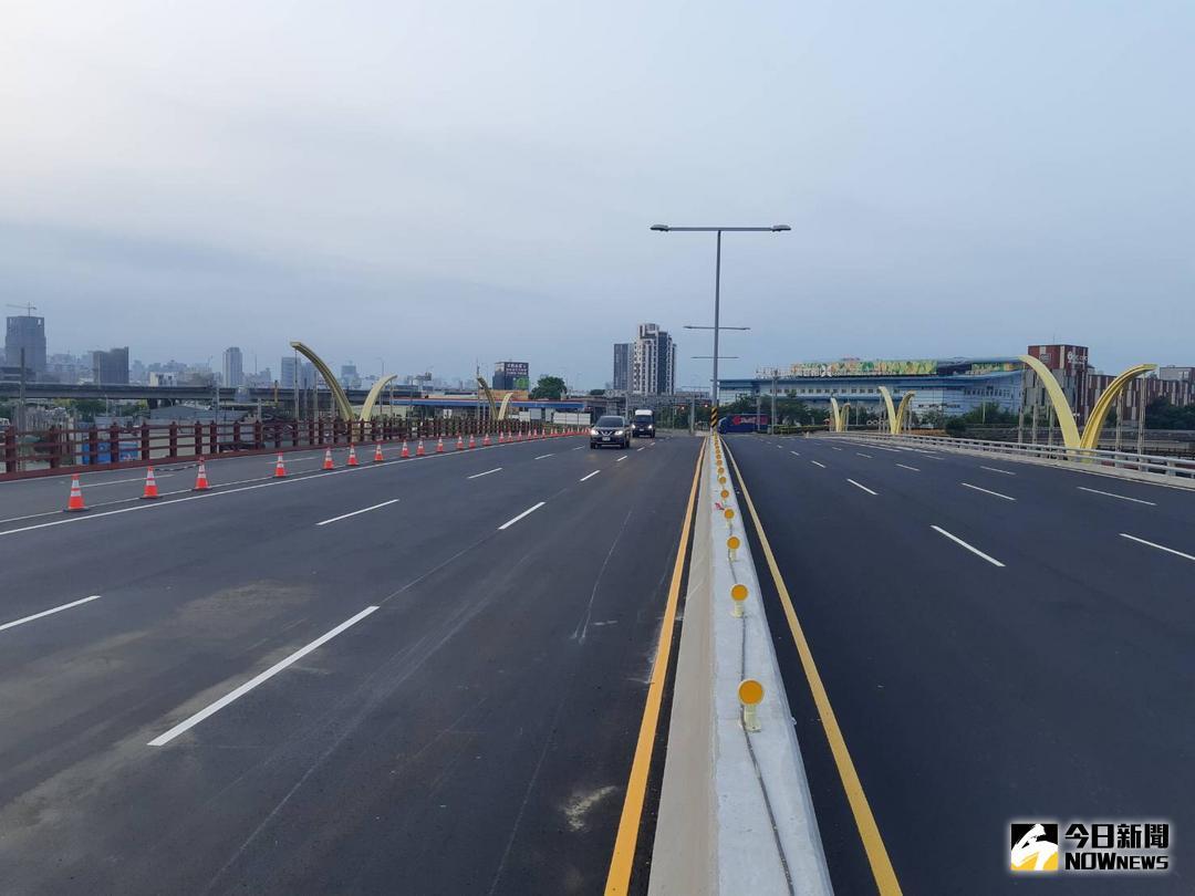 ▲台中市南屯區知高橋改建工程完工開放通行。（圖／台中市政府提供 , 2018.5.30)