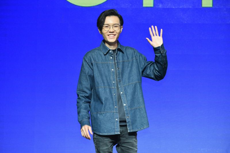 ▲方大同因病離世，享年41歲，最後一次發文是2月13日，他上傳了自拍照，並且向大家問候農曆新年，提醒歌迷去聽他的新歌，沒想到卻成為最後身影。（圖／NOWnews資料照）