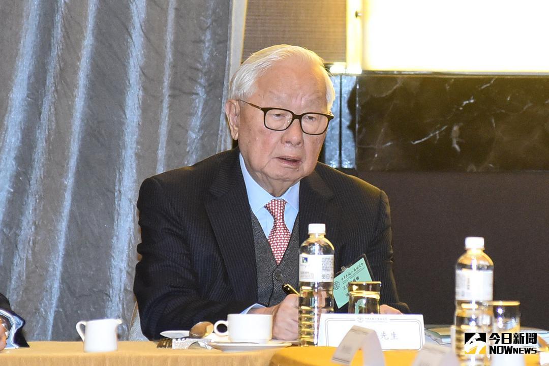 ▲台積電股東會後，創辦人張忠謀將退休，法人預期台積電受惠7奈米需求暢旺，明年成長可期。（圖／NOWnews資料照，記者林柏年攝）