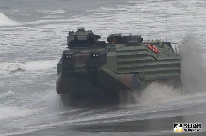 ▲陸戰隊AAV7兩棲突擊車。（圖／記者呂炯昌攝）