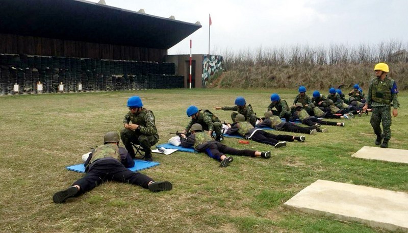 ▲一名役期 4 個月的軍事訓練役徐姓士兵，趁著退伍之前部隊打靶的時候，把一顆步槍子彈偷偷放進口袋中，想帶回家當做退伍紀念。圖中人物與新聞無關。（示意圖）中央社 107 年 3 月 15 日