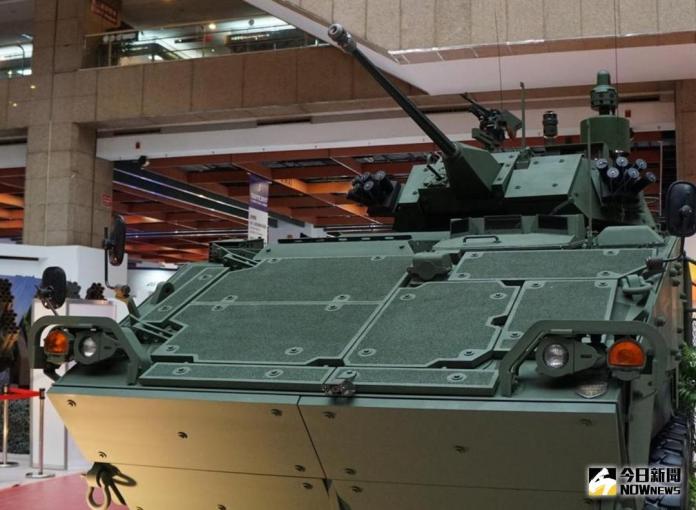 ▲2017年台北世貿航太國防展，國防部展出雲豹甲車30鏈砲車型。（圖／記者呂烱昌攝 ）