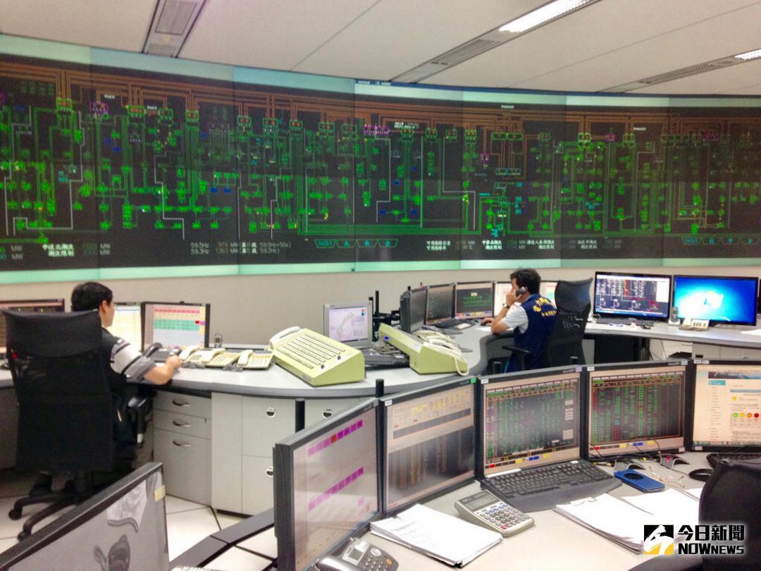 ▲台電指出，今（22）日尖峰負載出現在14時19分達到3926.6萬瓩，不僅連續三天刷新歷年6月紀錄，更創下歷史用電量新高。（圖／台電提供，資料照片）