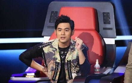 海選評審嗆「周杰倫歌沒營養」　《中國新歌聲》說話了
