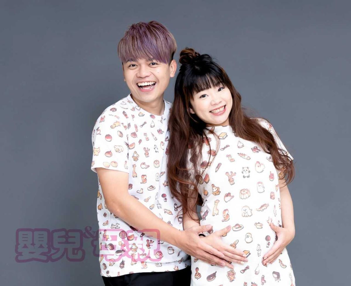 ▲蔡阿嘎與二伯相當幸福。（圖／嬰兒與母親雜誌，2018.06.07）