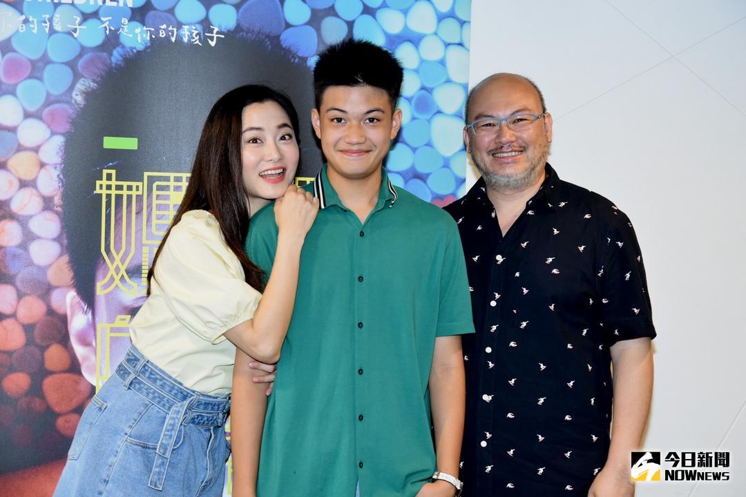 ▲劉子銓（中）戲劇處女秀，趙小僑（左）、劉亮佐相當激賞。（圖／記者林柏年攝，2018.06.11）