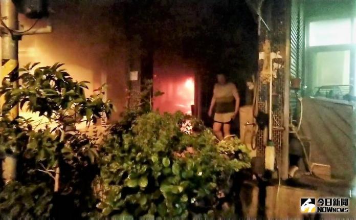 影／老舊冷氣電線走火　屏東市住宅傳出爆炸聲一樓
