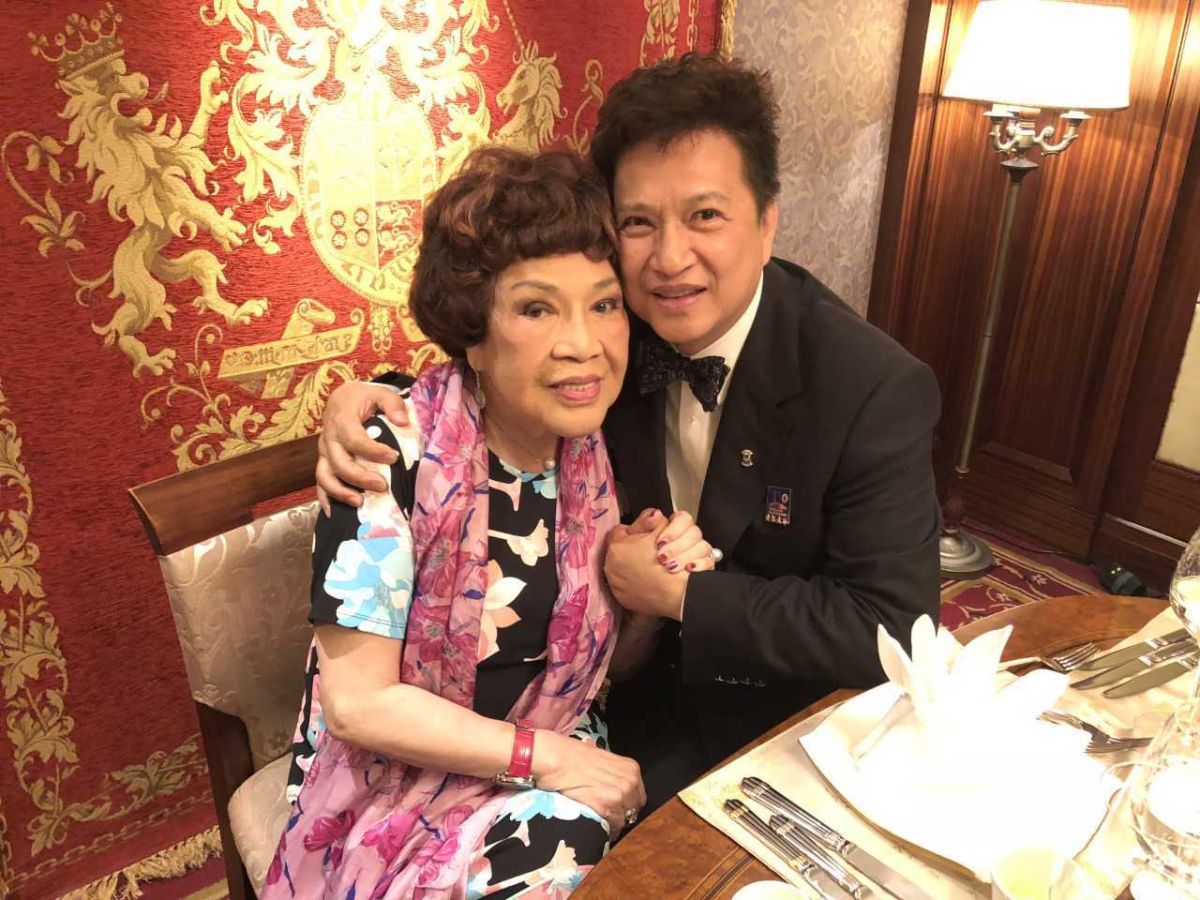 ▲周遊夫妻出席端午聯歡餐會。（圖／中視提供 , 2018.06.12）