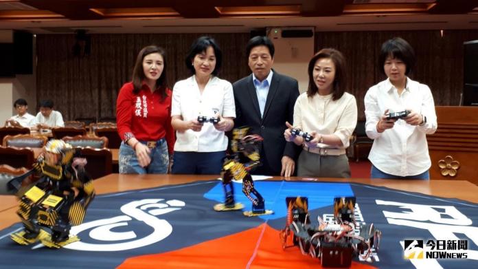 ▲為力推機器人教育，中華民國STEM教育協會決定推出「繁星100機器人菁英培育計畫」來培育相關人才，同時也希望帶動台灣的機器人格鬥賽事。（圖／中華民國STEM教育協會提供）