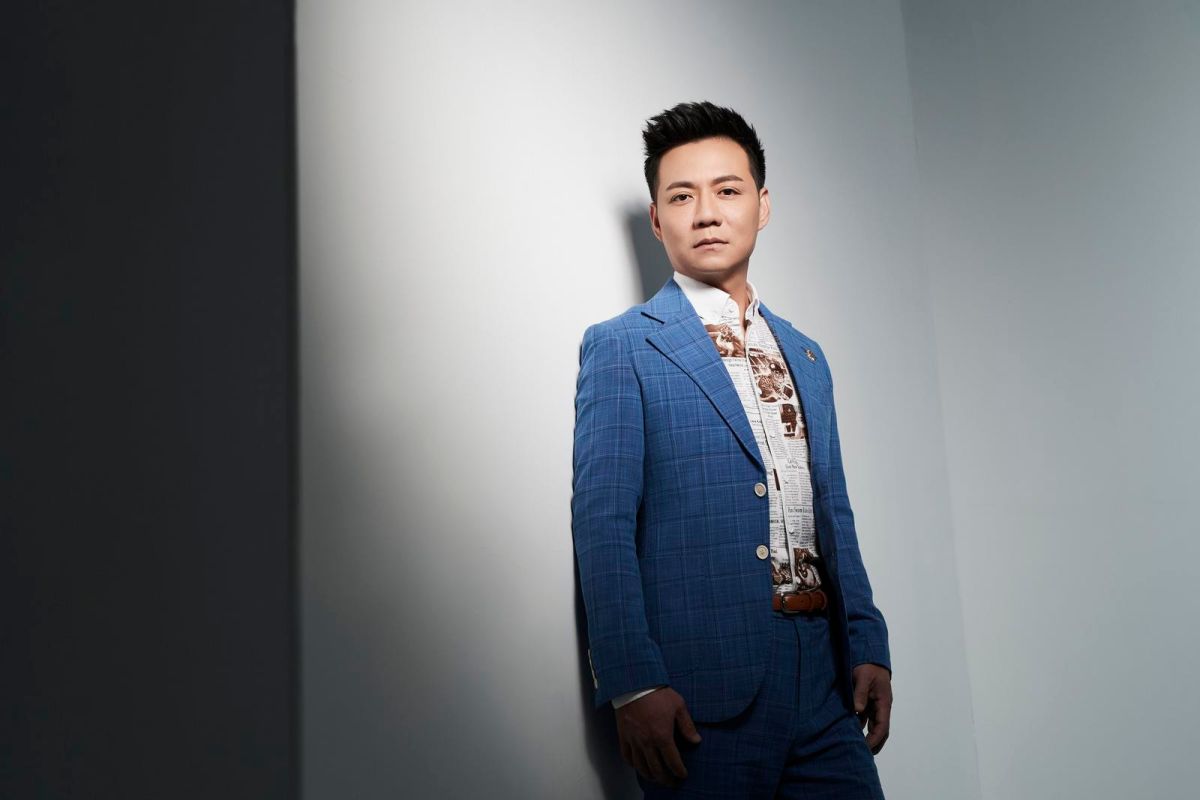 ▲陳隨意日前上摩鐵與星馬的電視台高層談事情，沒想到卻被老婆抓包，讓對方負氣離家。（圖／豪記唱片提供, 2018.06.14）