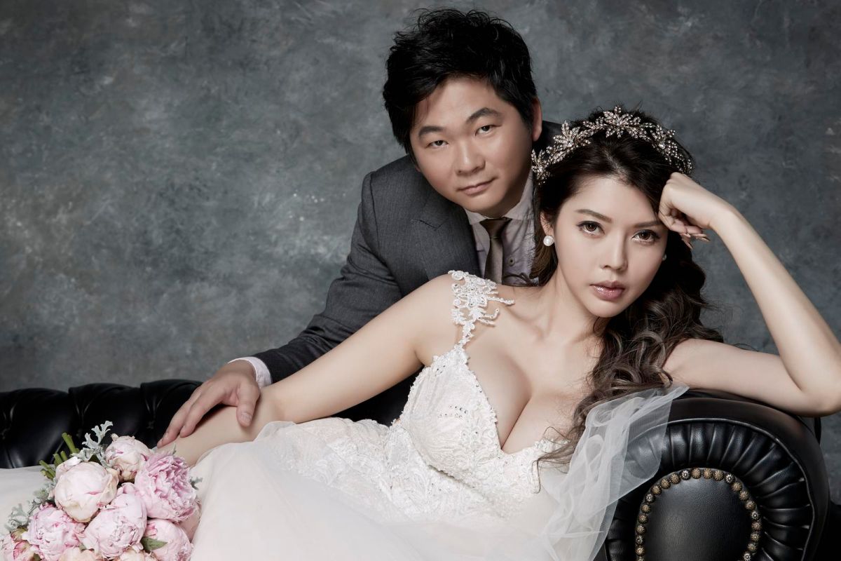 ▲殷琦與老公張仕育相當甜蜜。（圖／伊林娛樂提供，2018.06.14）