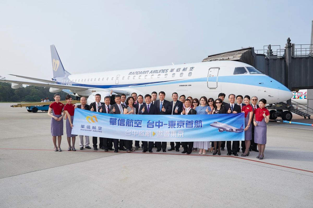 ▲華信航空台中－東京航線正式開航，首班機 104 座位全數售罄，載客率達百分之百。（圖／華信航空）