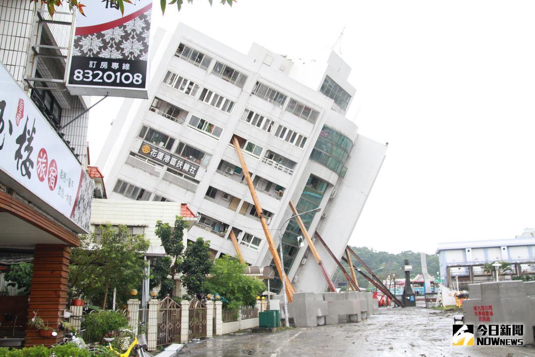 ▲花蓮0206地震致雲門翠堤大樓倒塌案，歷經4個月抽絲剝繭針對雲門翠堤大樓設計、施工及日後使用、變更狀況進行清查後，15日偵查終結，起訴建商3人。（圖／記者鄭志宏攝）