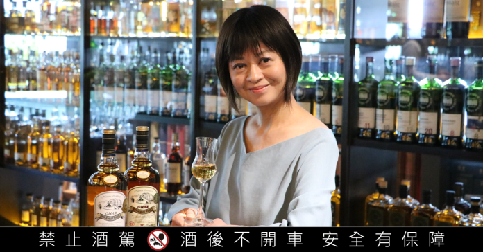 ▲OMAR單一麥芽威士忌，葉怡蘭：用味覺記憶台灣印象。（圖／記者吳文勝攝）