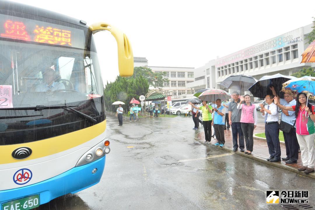 ▲彰化縣政府開闢市區客運「9路」和美往溪頭公車路線，彰化縣長魏明谷主持首航典禮，歡迎縣民朋友廣為搭乘。（圖／記者陳雅芳攝，2018.06.20）