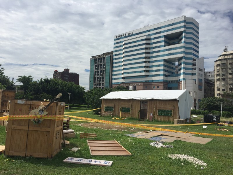 ▲華山草原發生殺人分屍案，警方表示，案發後為維護周邊安全，派員到場清查草原上有無民眾逗留，並針對周邊設置路檢點和巡邏點。中央社記者劉建邦攝  107年6月21日