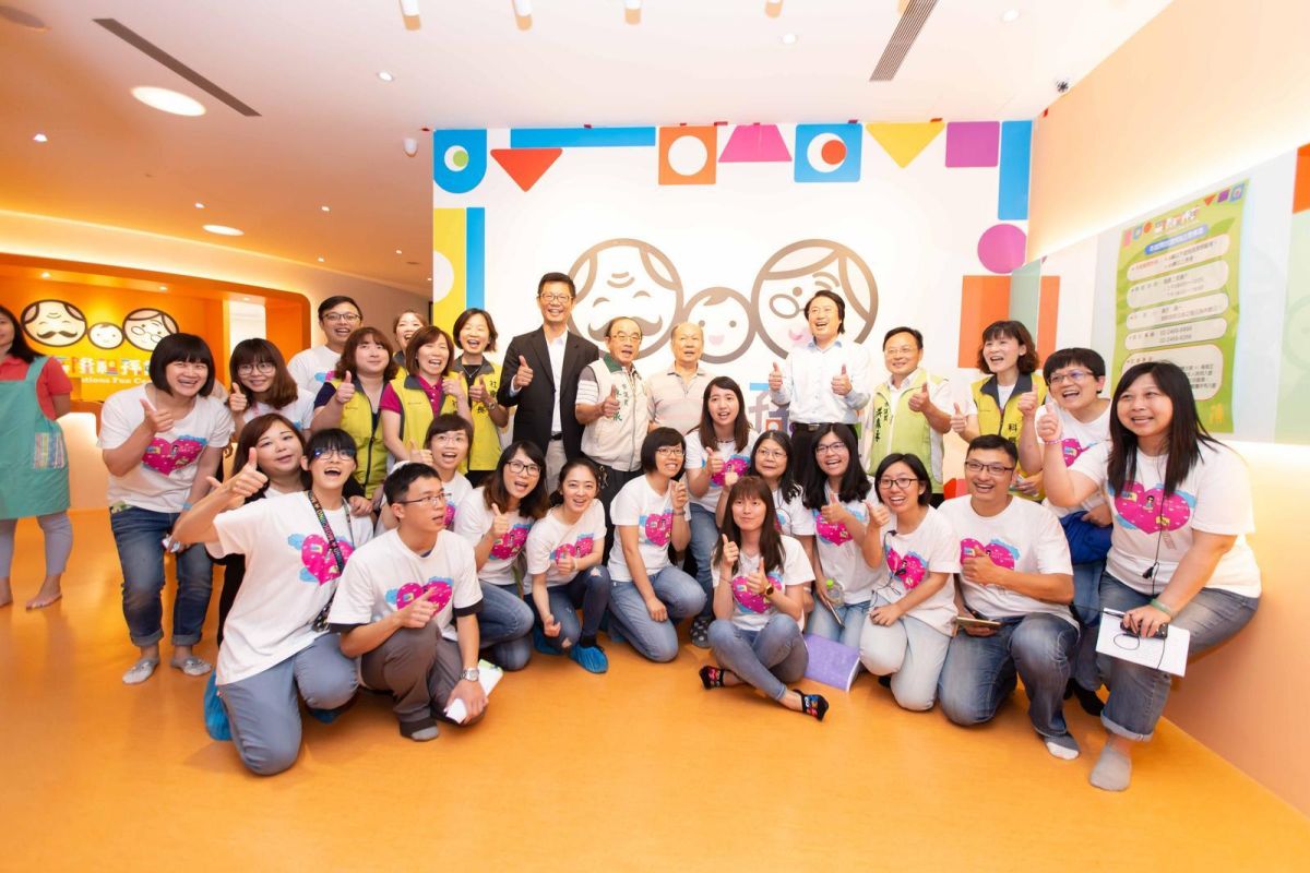 ▲全台首座以老幼共融為理念的「祖孫館」，今（21）日在基隆市揭牌啟用。（圖／基隆市政府提供）