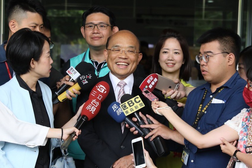 ▲國民黨發言人江怡臻今（13）日批評，蘇貞昌作為行政院長，連最基本的面對監督都不敢，只會用反質詢的方式轉移話題。（資料照／蘇貞昌辦公室提供）