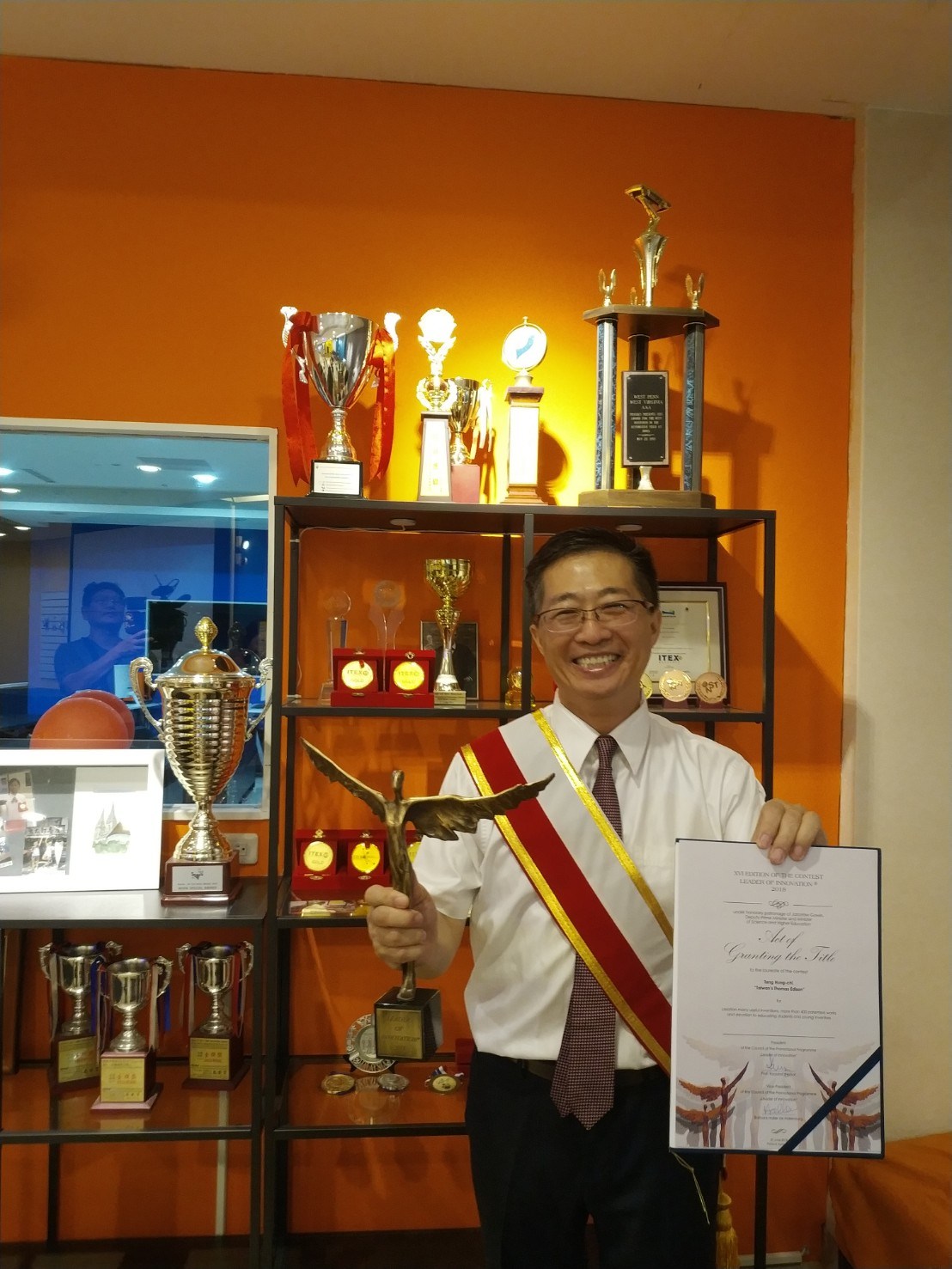 ▲投身發明創意教育30年，鄧鴻吉因發明而取得的專利有四百項，估計已提供數以千萬工作機會（圖／金武鳳攝 , 2018.6.28\\)