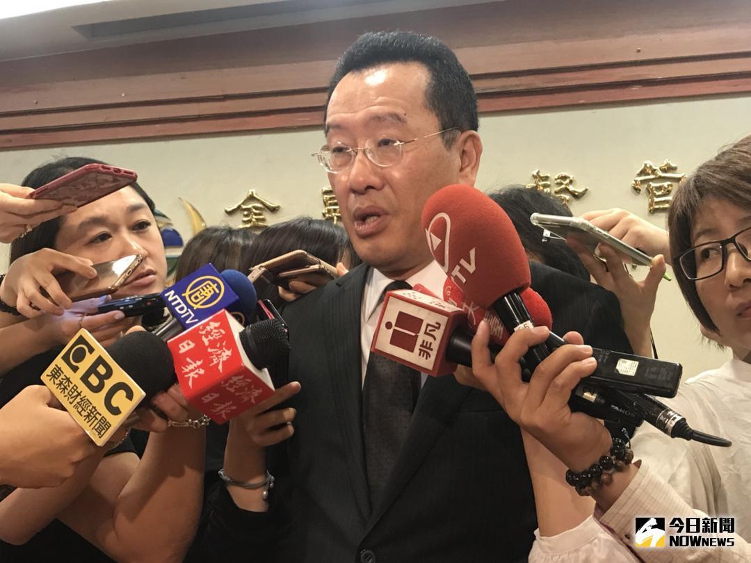 ▲金管會召開「開放設立純網路銀行」公聽會，金管會主委顧立雄在會中坦言，他也會很擔心非金融業主導純網銀經營這件事。（圖／記者顏真真攝 , 2018.6.29）