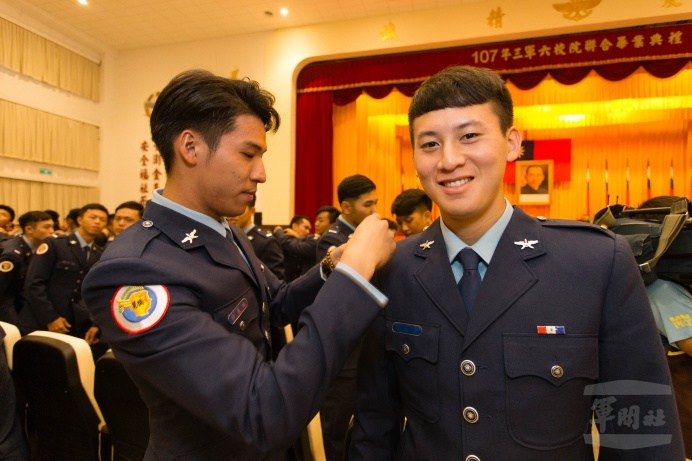 ▲ 軍聞社周昇煒