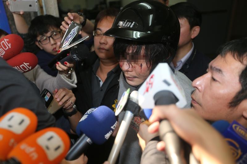 ▲小燈泡砍頸案凶嫌王景玉被認定是思覺失調症「半個俘虜」未判死刑，審判長謝靜慧勉勵他「要努力」。（中央社檔案照片）