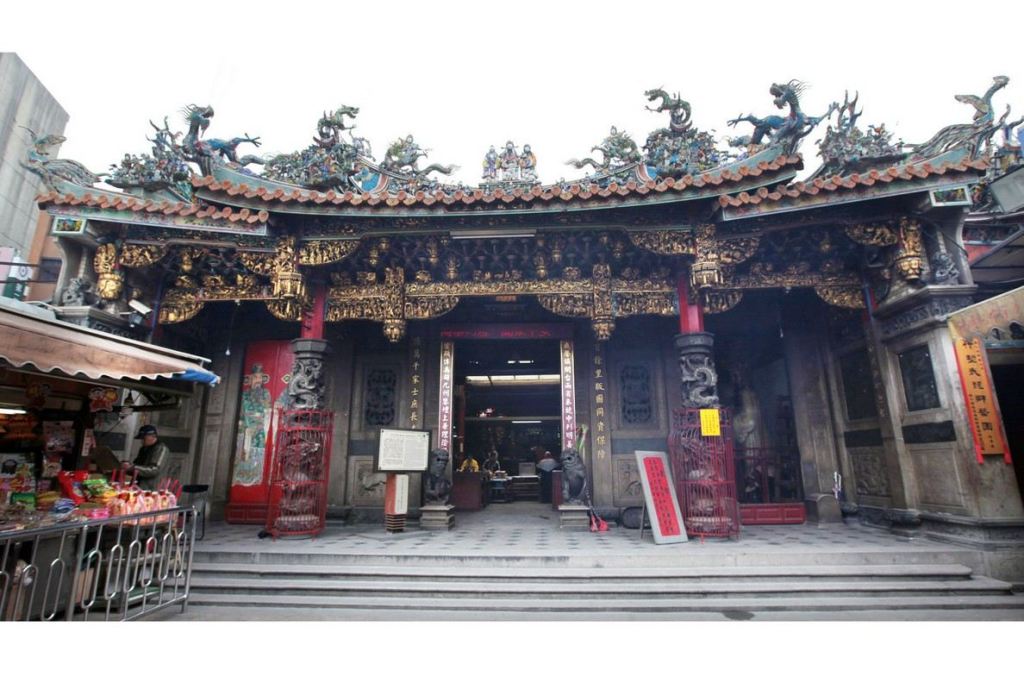 新竹城隍廟百年古井　原來是穿梭陰陽的任意門（圖／保庇）