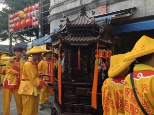 百年關聖帝君壓陣出巡。（圖／連宜方攝）